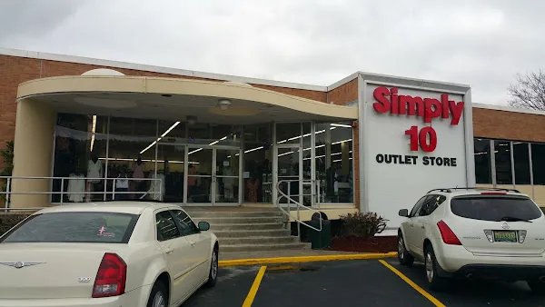 Simply 10 in Birmingham, AL storefront
