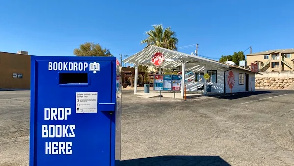 BookDrop in Phoenix, AZ storefront