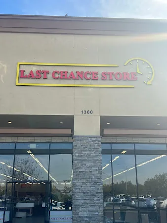 Last Chance Store in Santa Ana, CA storefront