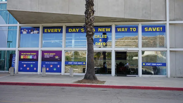 Sales 4 Days in Moreno Valley, CA storefront