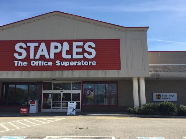 Staples in Old Saybrook, CT storefront