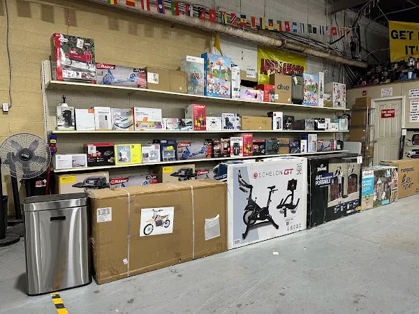 Wow liquidation in Philadelphia, PA storefront