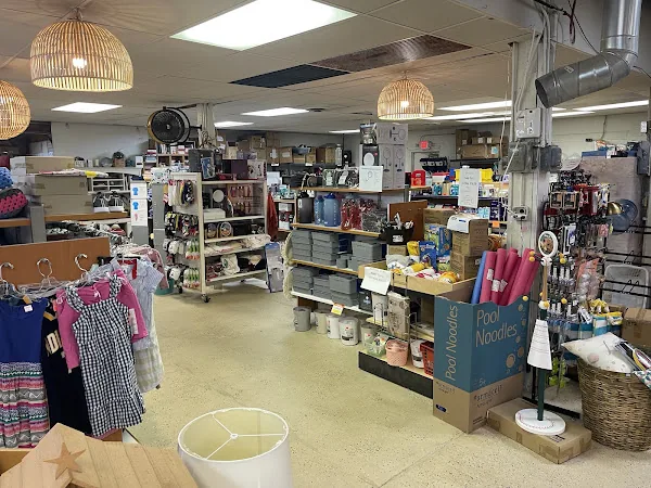 Bargain Wright Thrift Store in Elkhart, IN storefront