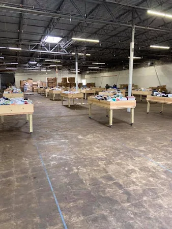 J and L Quality Pallets in St Johns, MI storefront