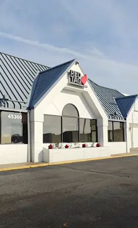Red Tag in Macomb, MI storefront