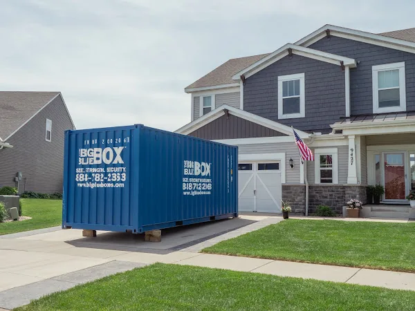 Big Blue Boxes in New Brighton, MN storefront