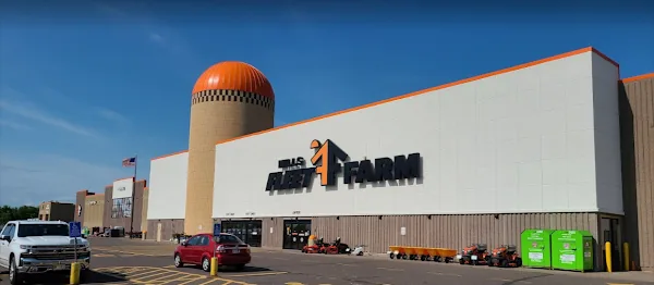 Fleet Farm in Hermantown, MN storefront