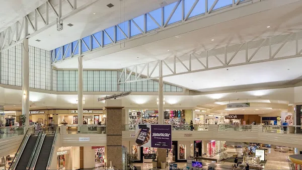 Meadows Mall in Las Vegas, NV storefront