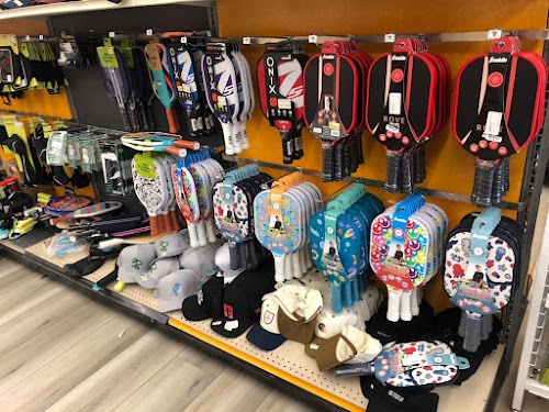 Deal Diggers Bin & Liquidation Store in Jacksonville, FL storefront