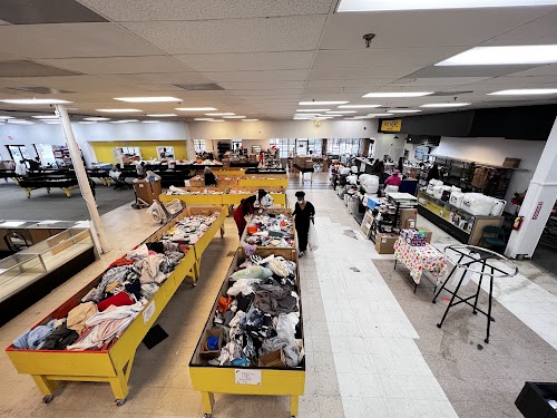 Quicklotz Liquidations in Charlotte, NC storefront