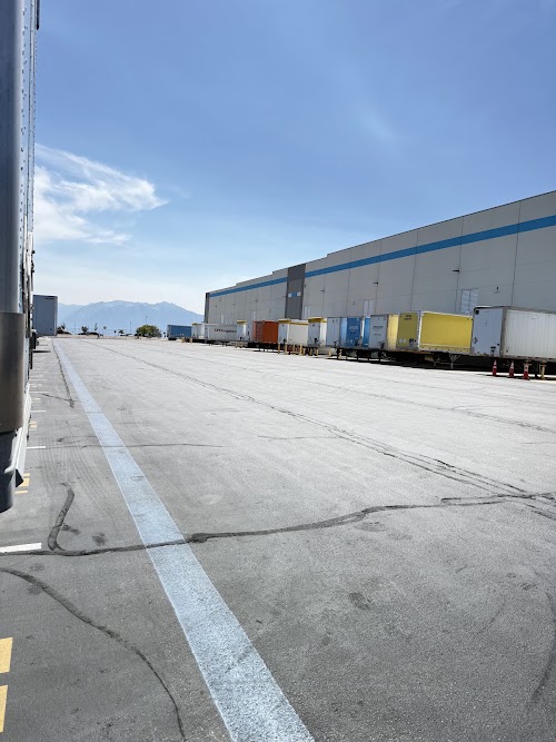Amazon SLC2 Fulfillment Center in West Jordan, UT storefront