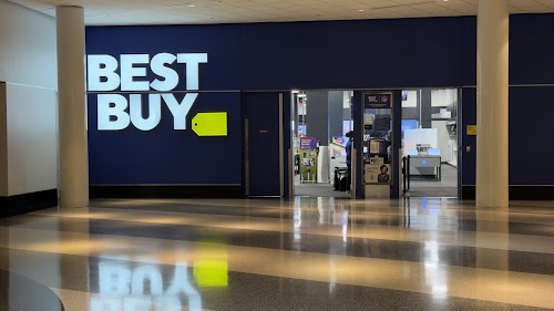 Best Buy in Washington, DC storefront