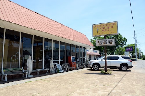 Goodlettsville Antique Mall in Goodlettsville, TN storefront