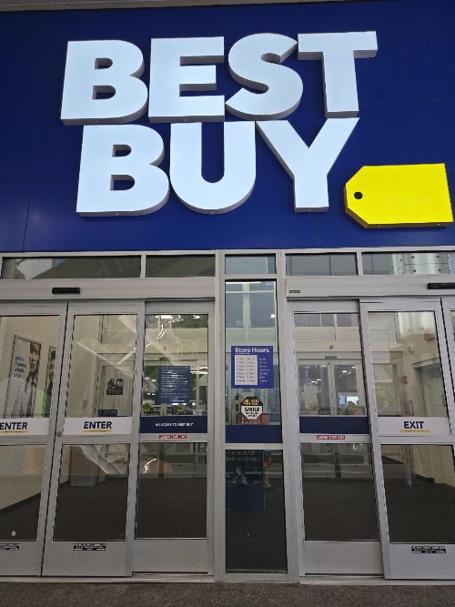 Best Buy in Rego Park, NY storefront