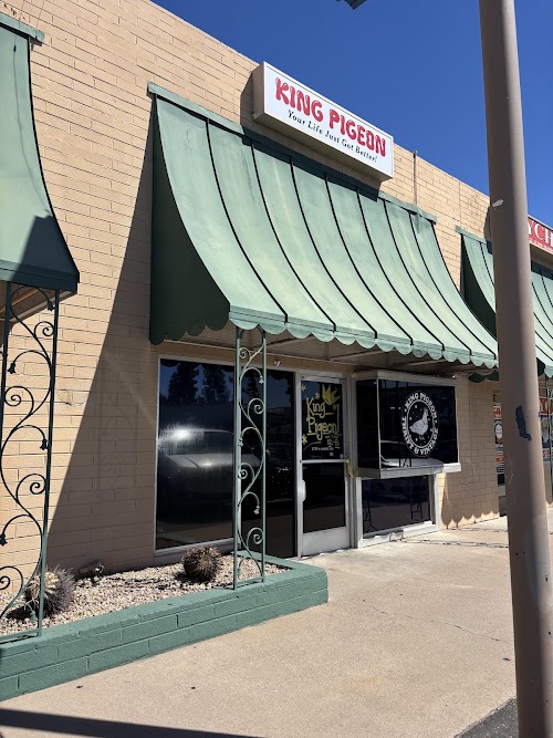 King Pigeon Thrift & Vintage in Phoenix, AZ storefront