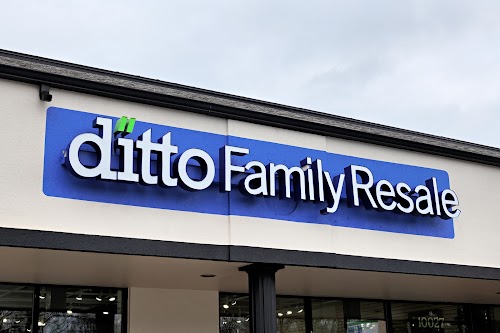 Ditto in St. Louis, MO storefront