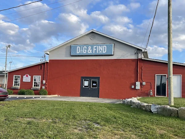 Dig & Find in Crossville, TN storefront