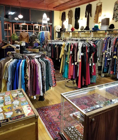 Halcyon Vintage Clothing in Richmond, VA storefront
