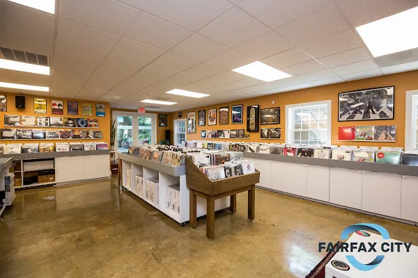 Mobius Records in Fairfax, VA storefront