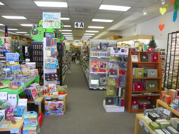 Plaza Artist Materials & Picture Framing in Fairfax, VA storefront