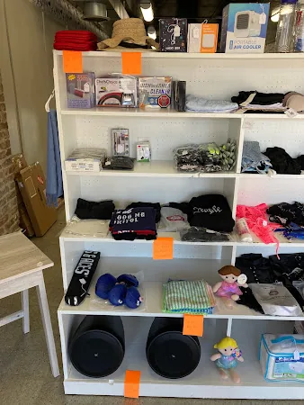 This n That Dealz in New Market, VA storefront