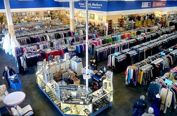 Thrift Store USA in Norfolk, VA storefront